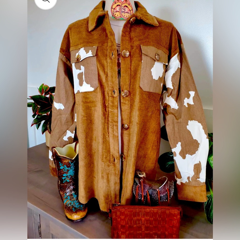 Saddle Up Cow Print Corduroy Jacket Size Large NWOT smoke free home